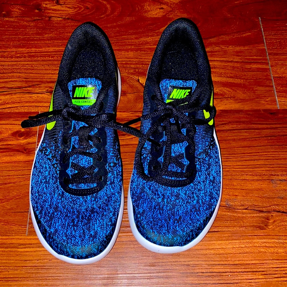 Nike Flex Contact sneakers